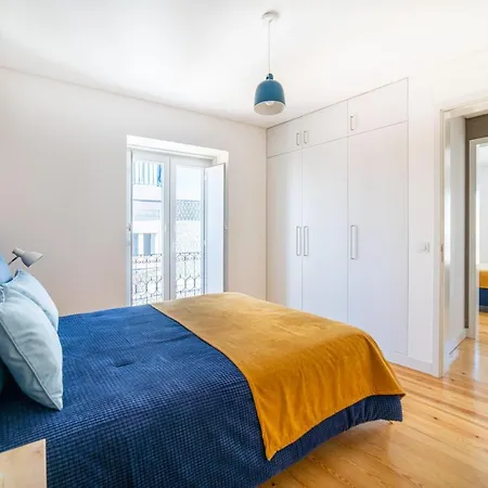 Апартаменты Blue By The River 4 - Unique Penthouse Duplex With A View Лиссабон